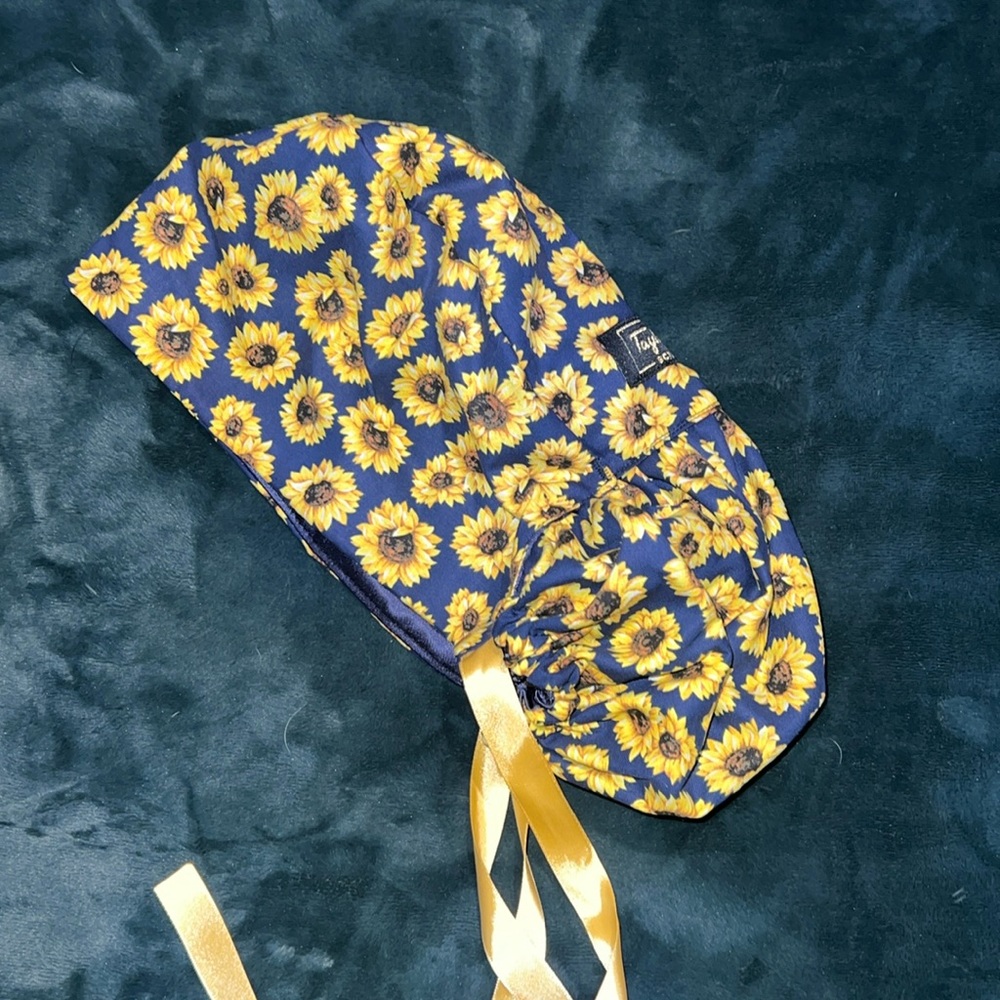 Scrub cap